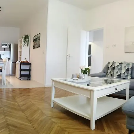 Luxury Apartment Lukas Orebić Extérieur photo