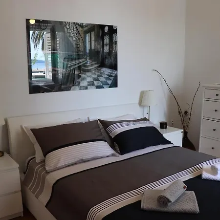 Luxury Apartment Lukas Orebić Extérieur photo